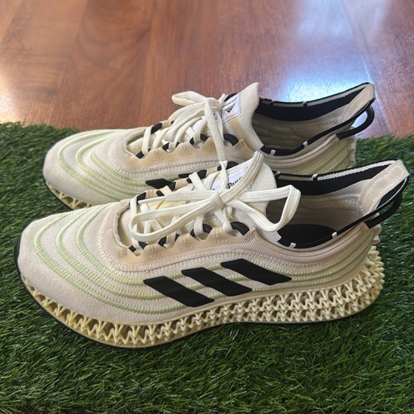 Adidas Women’s 4DFWD x Parley Athletic Running Shoes - Picture 3 of 10